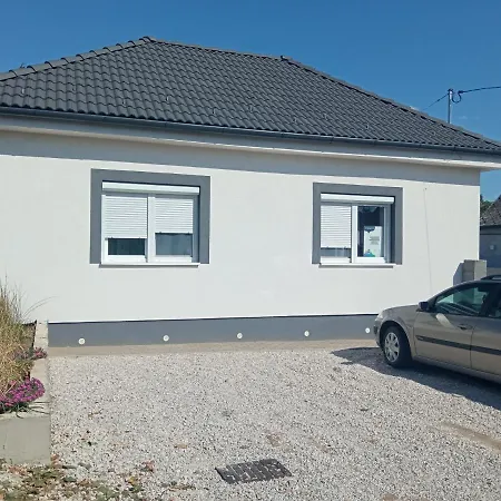 Apartment Kiss-szollosi Vendeghaz Ii-rami *